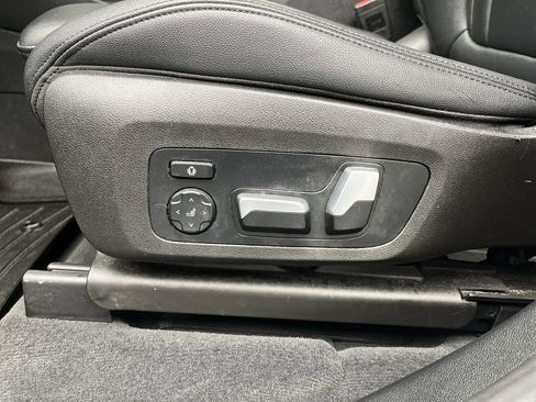 Used 2018 BMW X3 xDrive30i w/ Premium Package image 11