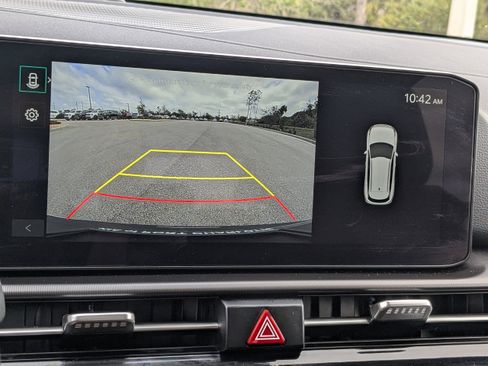 Used 2026 Kia Sportage EX FWD image 26