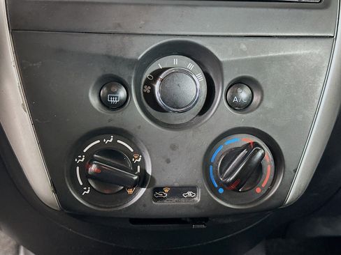 Used 2017 Nissan Versa SV image 22