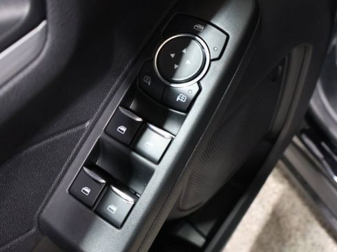 Used 2023 Ford Escape Platinum image 13