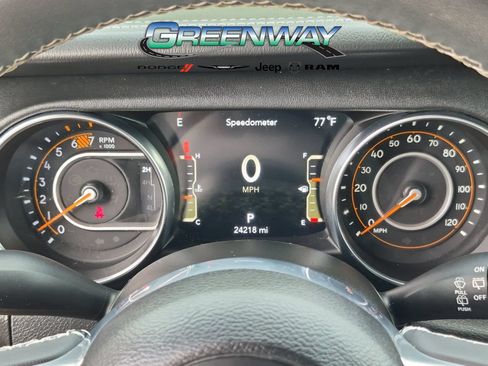 Used 2023 Jeep Wrangler Unlimited Sahara AWD/4WD image 25