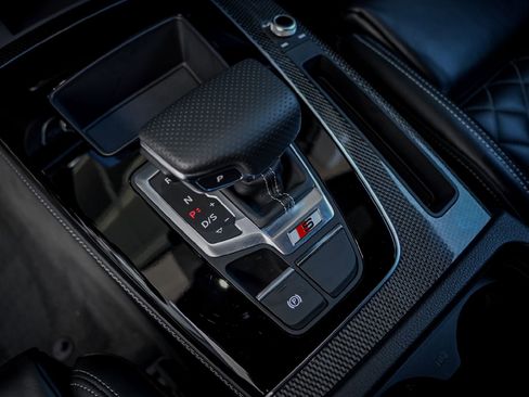 Certified 2024 Audi SQ5 Premium Plus w/ Premium Plus Package image 17