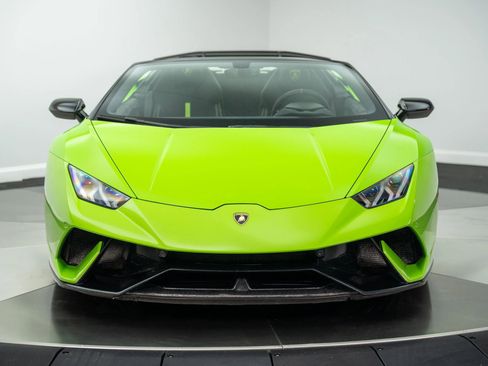 Used 2019 Lamborghini Huracan Performante image 20