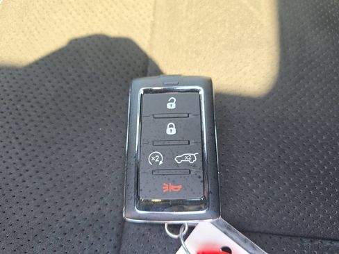 Certified 2023 Jeep Grand Cherokee Altitude AWD/4WD image 36