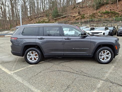 Certified 2023 Jeep Grand Cherokee L Limited image 9