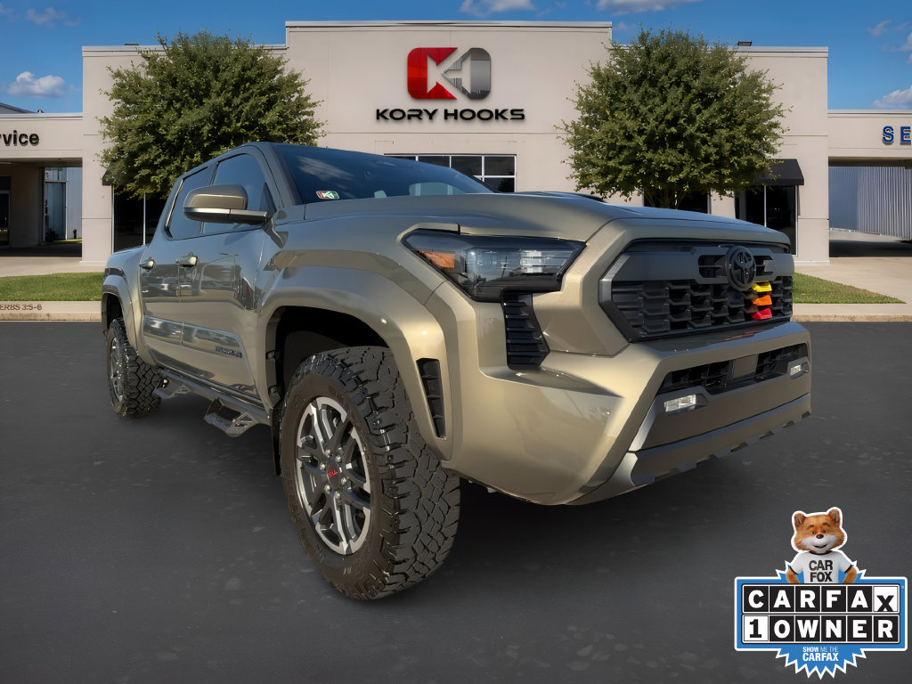 Used 2024 Toyota Tacoma TRD Sport AWD/4WD image 19
