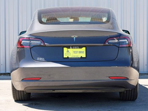 Used 2018 Tesla Model 3 Long Range image 10