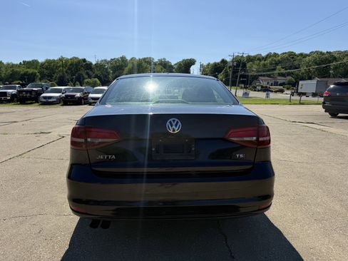 Used 2016 Volkswagen Jetta S FWD image 8