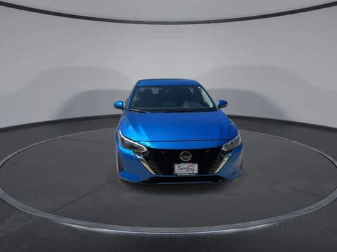 Used 2025 Nissan Sentra SV image 3