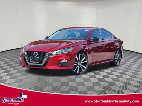 Used 2022 Nissan Altima 2.5 SR FWD image 1