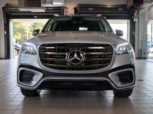 Used 2026 Mercedes-Benz GLS 450 4MATIC image 2