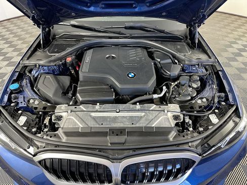 Used 2024 BMW 330i xDrive Sedan w/ Premium Package AWD/4WD image 39
