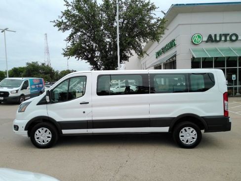 Used 2025 Ford Transit 350 XLT RWD image 17