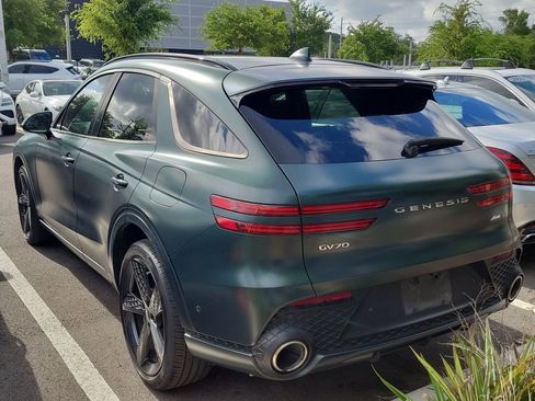 Used 2022 Genesis GV70 3.5T Sport w/ Sport Prestige Package AWD/4WD image 9