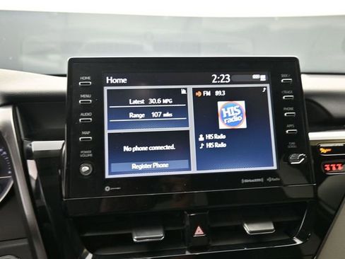 Used 2022 Toyota Camry XLE image 11