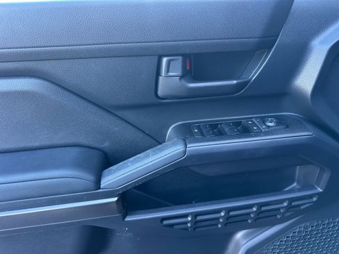 Used 2025 Toyota 4Runner SR5 image 10