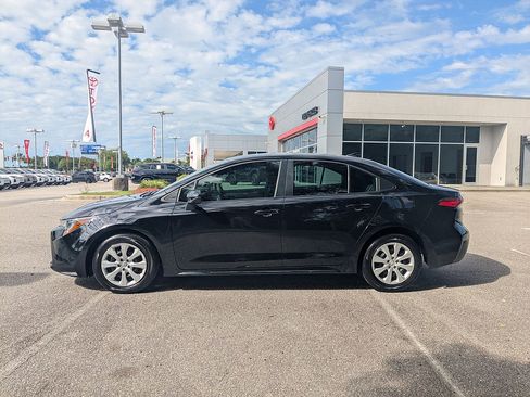 Certified 2025 Toyota Corolla LE FWD image 6