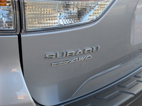 Used 2023 Subaru Forester Premium image 15