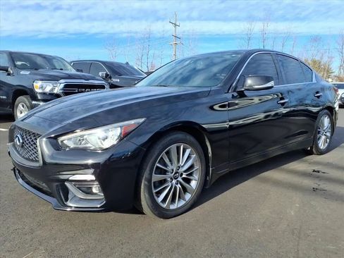 Used 2019 INFINITI Q50 Luxe w/ Cargo Package (L96) image 7