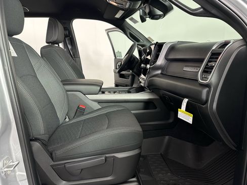 New 2026 RAM 3500 Big Horn AWD/4WD image 27