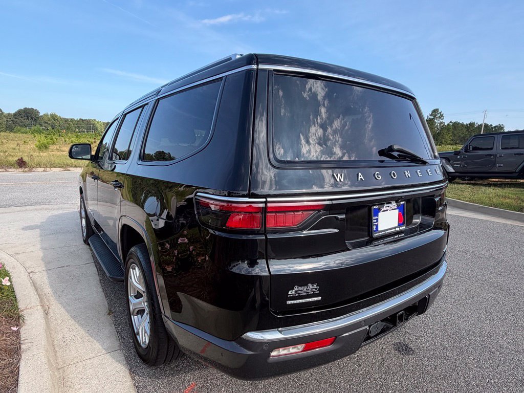 Used 2022 Jeep Wagoneer Series II AWD/4WD image 17