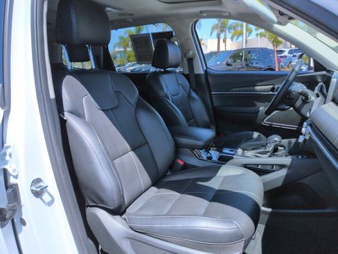 Used 2023 Kia Telluride EX FWD image 34