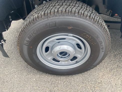 New 2025 Ford F250 XL image 10