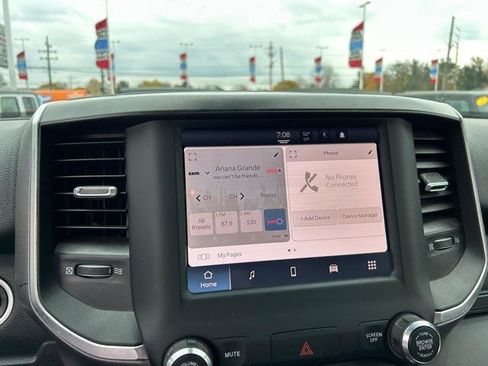 Used 2024 RAM 2500 Big Horn w/ Bed Utility Group image 17