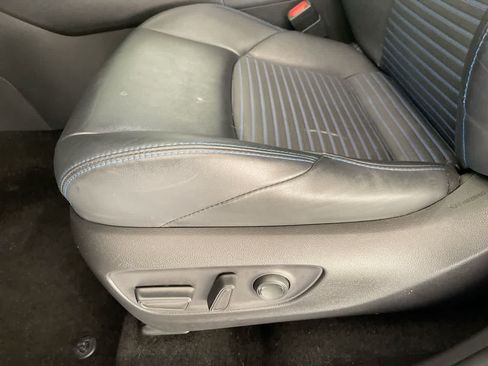 Used 2022 Toyota RAV4 XSE w/ XSE Grade Weather Package AWD/4WD image 12