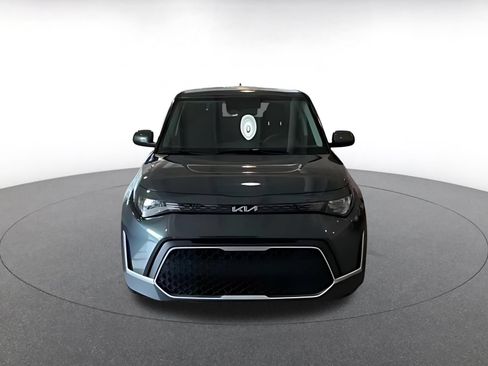 Used 2025 Kia Soul LX w/ LX Technology Package FWD image 16