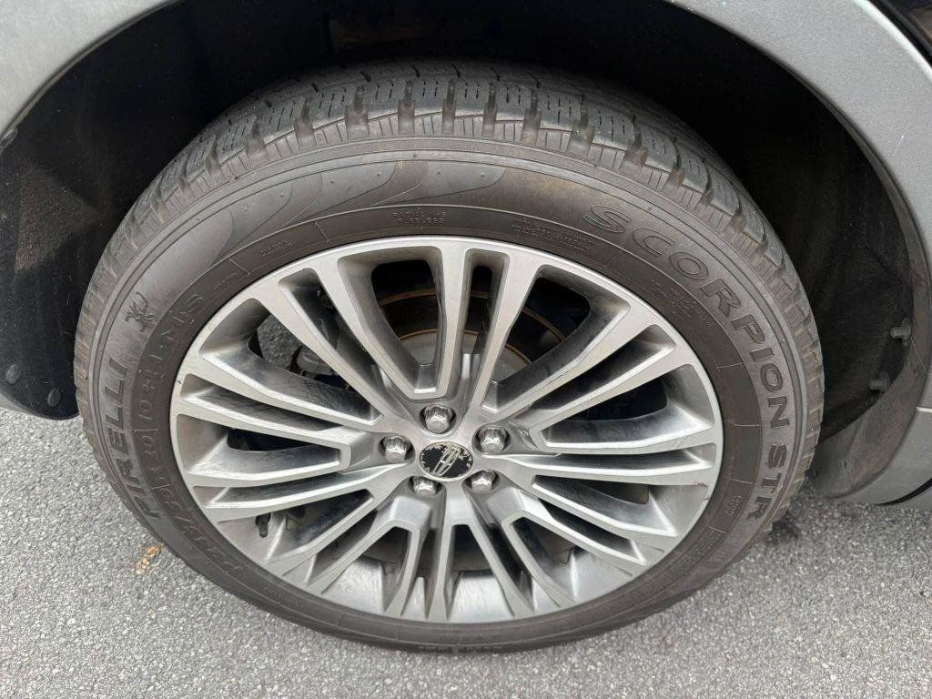 Used 2016 Lincoln MKX Reserve AWD/4WD image 32