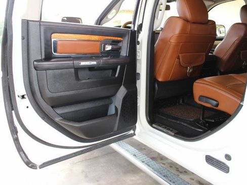 Used 2018 RAM 2500 Longhorn w/ Convenience Group AWD/4WD image 30
