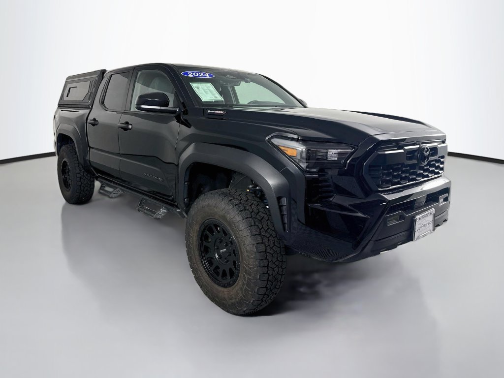 Used 2024 Toyota Tacoma TRD Off-Road AWD/4WD image 7