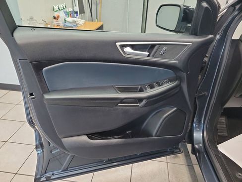 Used 2022 Ford Edge SEL w/ Sport Appearance Package image 34