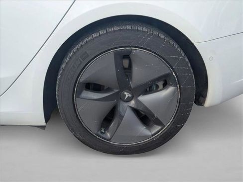 Used 2018 Tesla Model 3 Long Range image 25