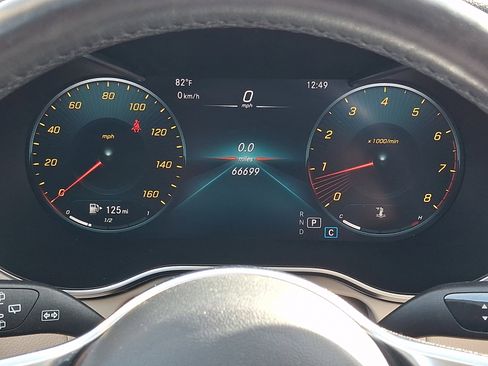 Used 2021 Mercedes-Benz GLC 300 4MATIC image 20