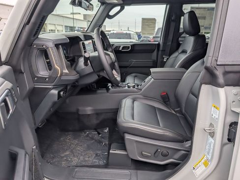 New 2026 Ford Bronco Badlands AWD/4WD image 11