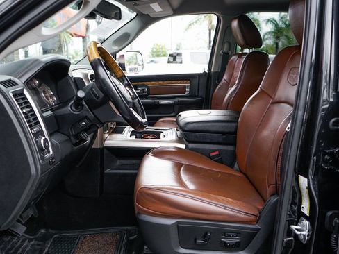 Used 2018 RAM 3500 Laramie Longhorn w/ Max Tow Package image 16