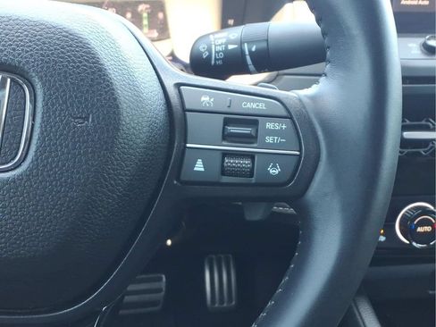 Used 2025 Honda Accord Sport image 24