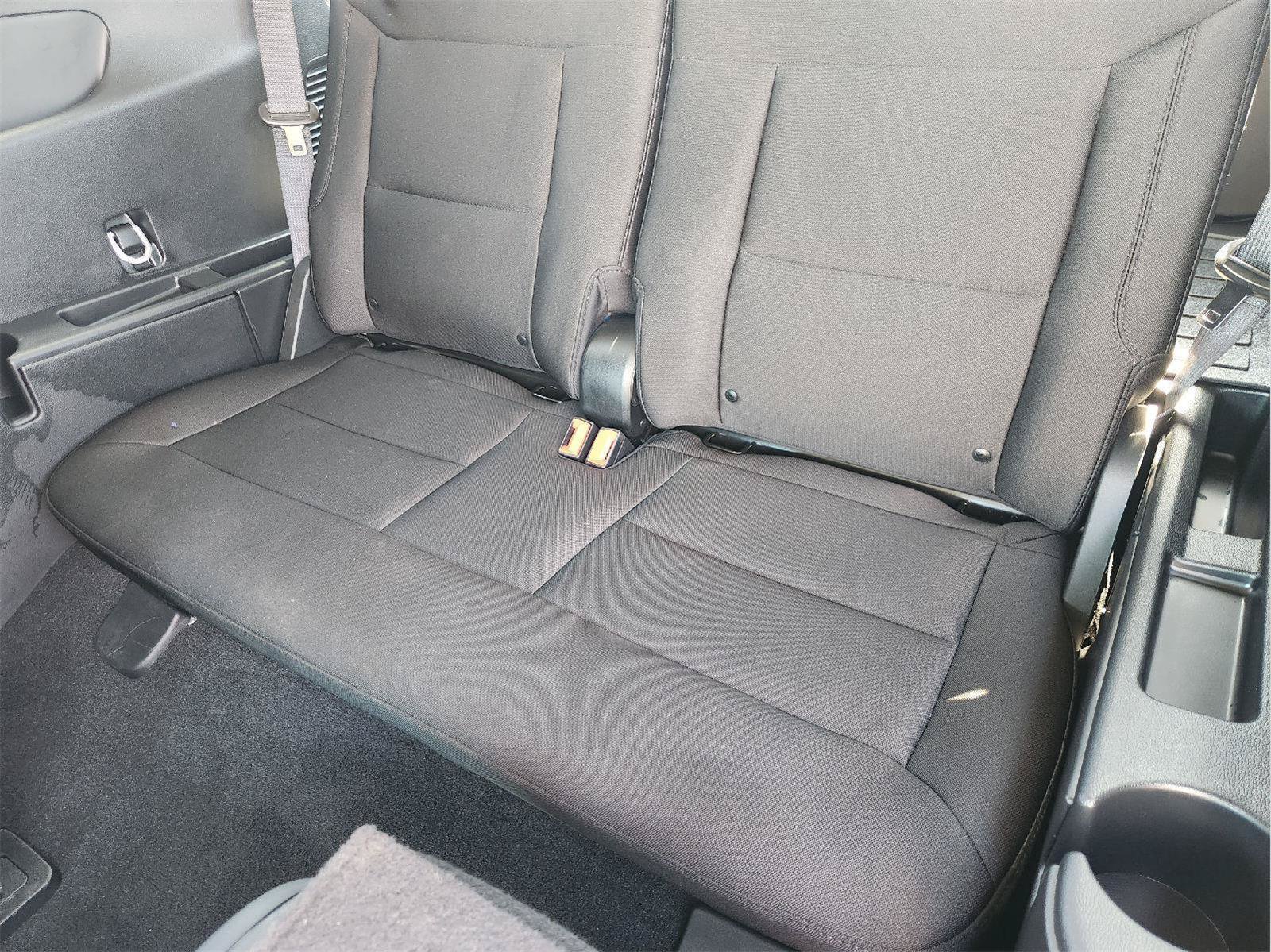 Used 2024 Ford Explorer XLT RWD image 31