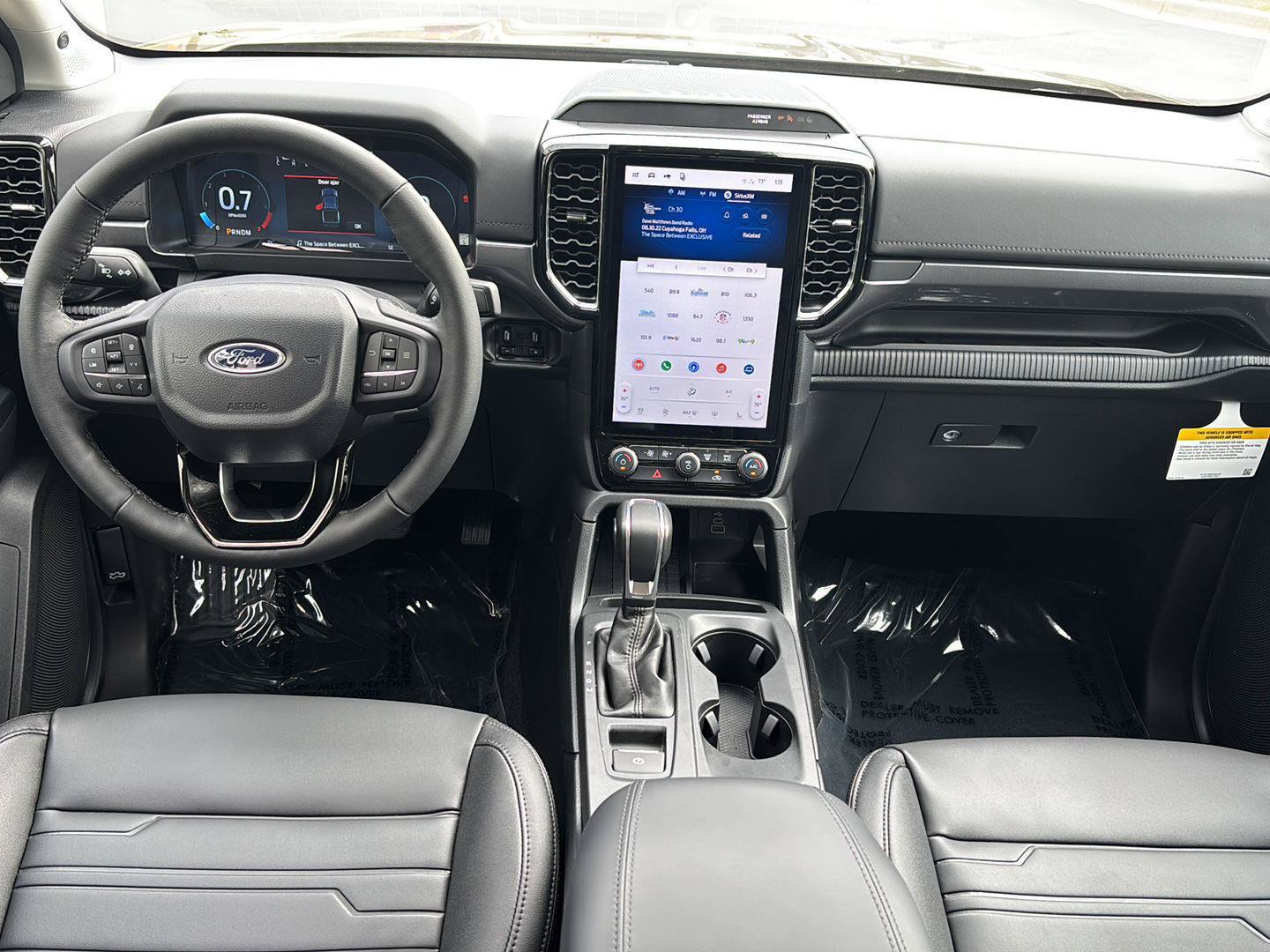 New 2026 Ford Ranger Lariat w/ Black Appearance Package AWD/4WD image 9