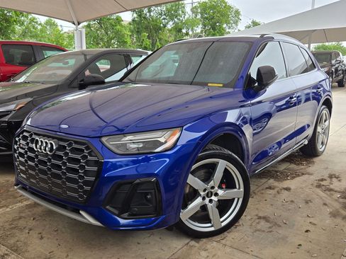 Used 2022 Audi SQ5 Premium Plus w/ Premium Plus Package AWD/4WD image 3