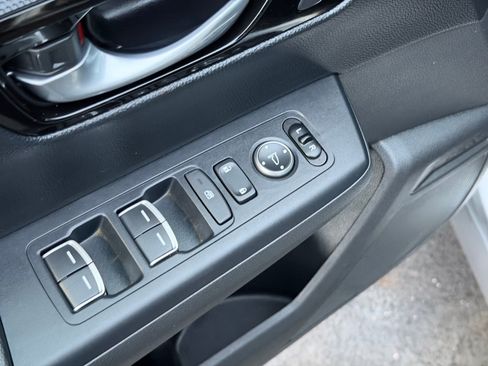 Used 2023 Honda CR-V EX-L image 12