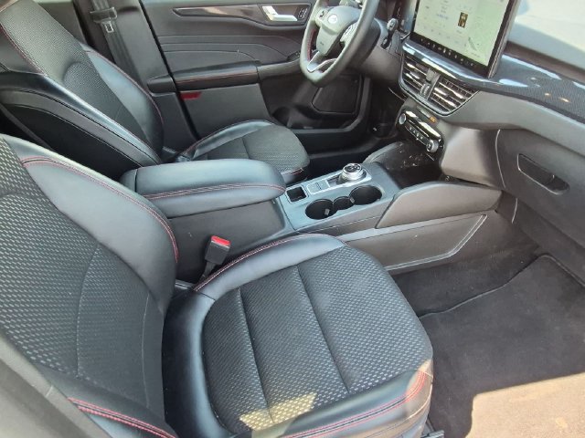 Used 2024 Ford Escape ST-Line w/ Tech Pack #1 FWD image 18