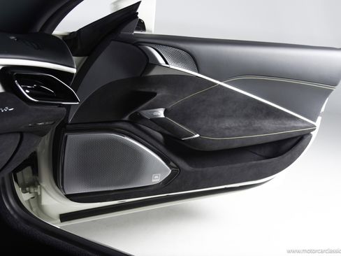 Used 2024 Ferrari Roma image 30