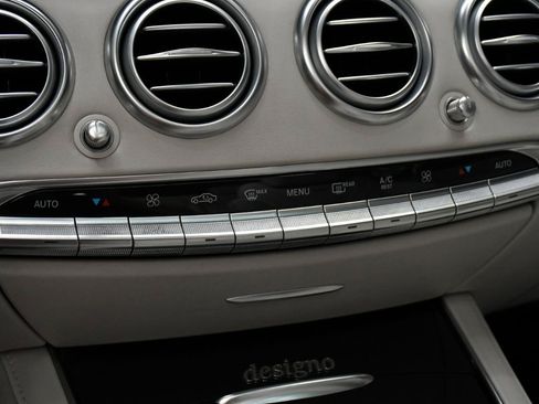 Used 2017 Mercedes-Benz S 63 AMG 4MATIC Coupe image 31