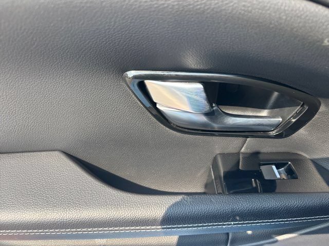 Used 2018 Land Rover Range Rover Evoque SE AWD/4WD image 26