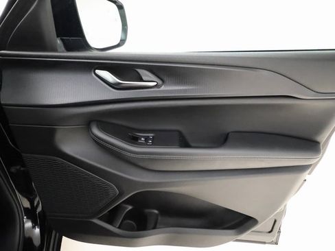 Used 2023 Jeep Grand Cherokee Altitude image 26