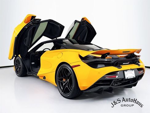 Used 2018 McLaren 720S image 5