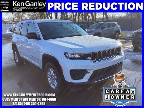 Used 2023 Jeep Grand Cherokee Laredo image 14